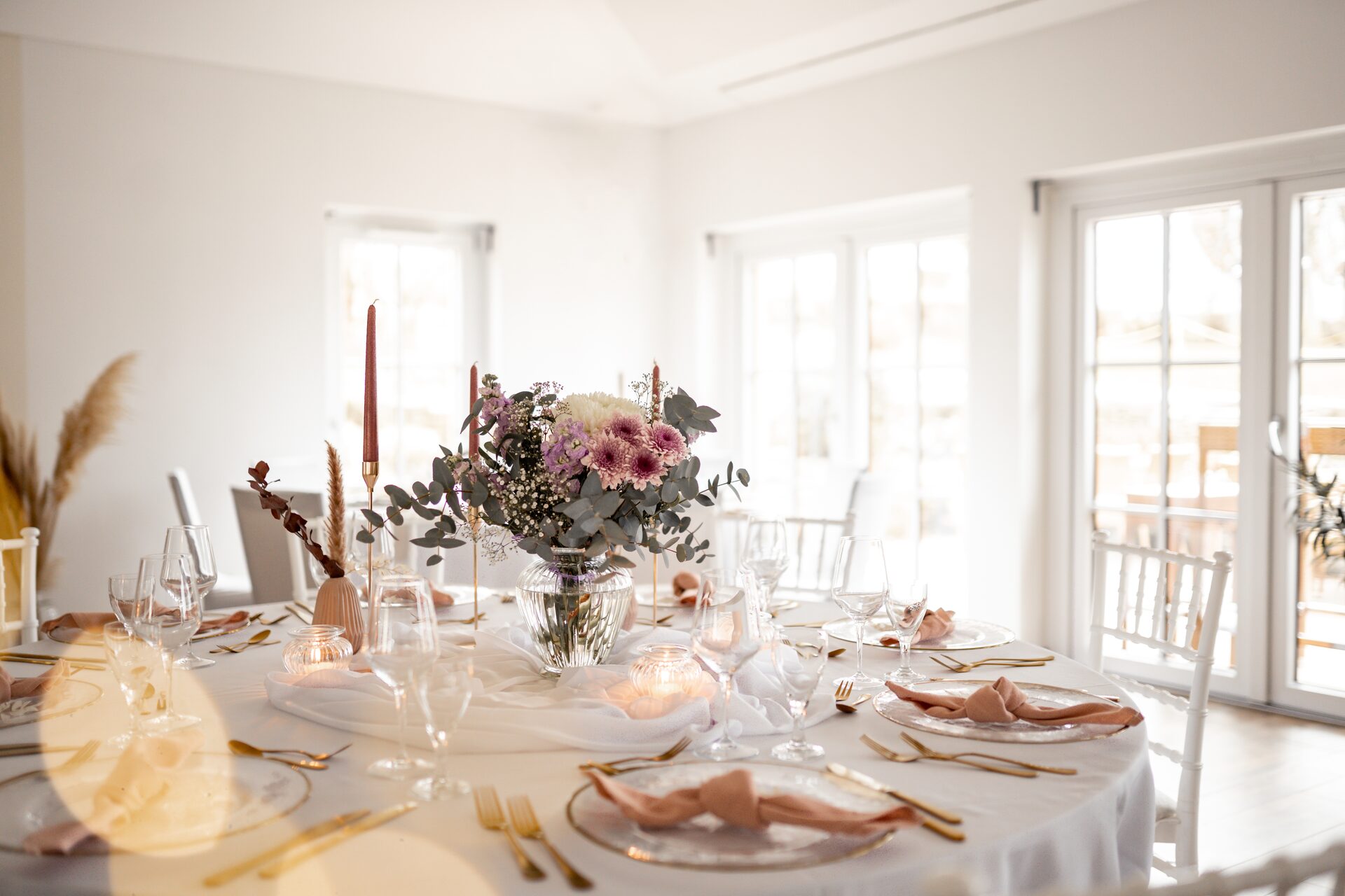 Dj Service Frankfurt mit einem Dj Player in der Nahaufnahme