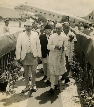 Photograph of King Tribhuvan and Jawaharal Nehru, 1951