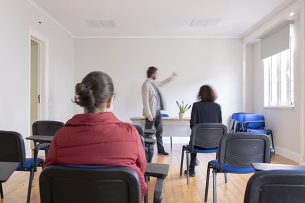 Apoio às entidades empregadoras na procura de perfis de candidatos que colmatem as suas necessidades de pessoal (job-matching)