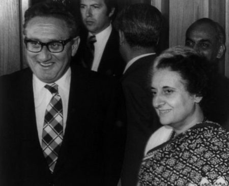 Photograph of Henry Kissinger and Indira Gandhi, 1974