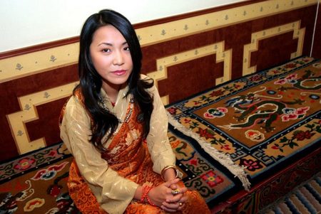 Photograph of Yabshi Pan Rinzinzangmo