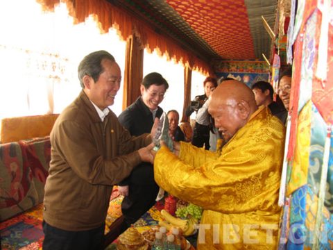Photograph of Zhu Weiqun, Wang Zuo'an, and Gangchen Tulku, 2010