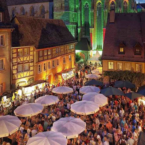 Rothenburg ob der Tauber - Weindorf Rothenburg ob der Tauber, Grüner Markt und St. Jakob © Rothenburg Tourismus Service, Pfitzinger