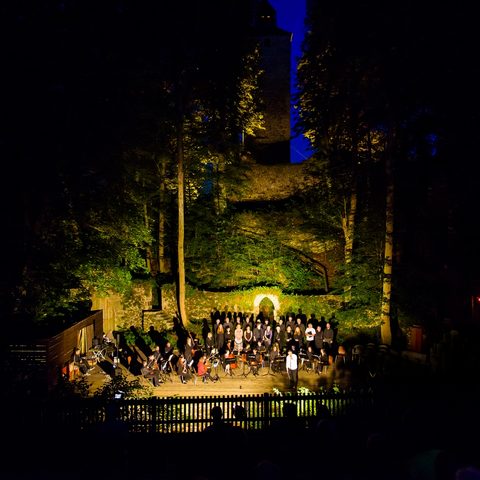 Romantikbuhne am Schlossturm Bad  Berneck Foto Florian Fraaß