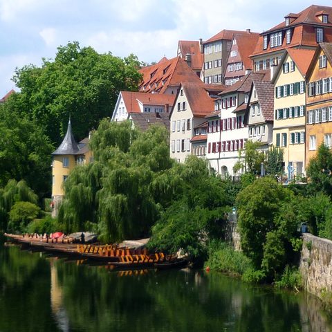 Tübingen / Neckarfront Foto: Verkehrsverein Tübingen, Fotograf: Barbara Honner Quelle: Schwäbische Alb Tourismusverband e. V. 