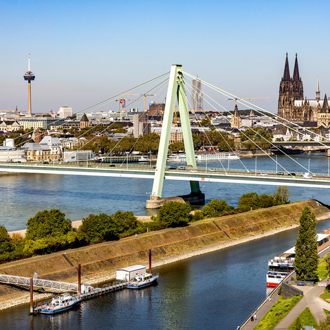 Köln-Severinsbrücke & Köln Panorama ©KölnTourismus / Christoph Seelbach - CC-BY-SA