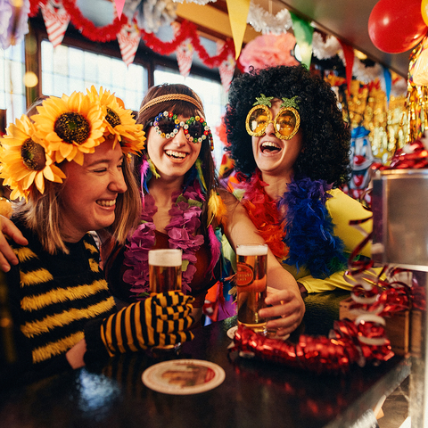Köln - Kneipenkarneval ©KölnTourismus / Touristische Lizenz