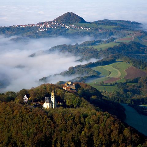 Blick vom Rechberg zum Hohenstaufen Schwäbische Alb Tourismus, Fotograf: Achim Mende Quelle: Schwäbische Alb Tourismusverband e. V. 