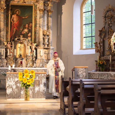 Segnung Magdalenenkapelle und Franziskusweg mit Bischof Dr. Franz Jung - Fotografin Anja Baumann Bildrechte: Marktgemeinde Oberschwarzach