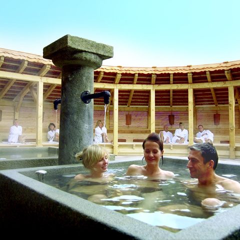 Thermenspaß Quelle: Kur- & GästeService
Bad Füssing