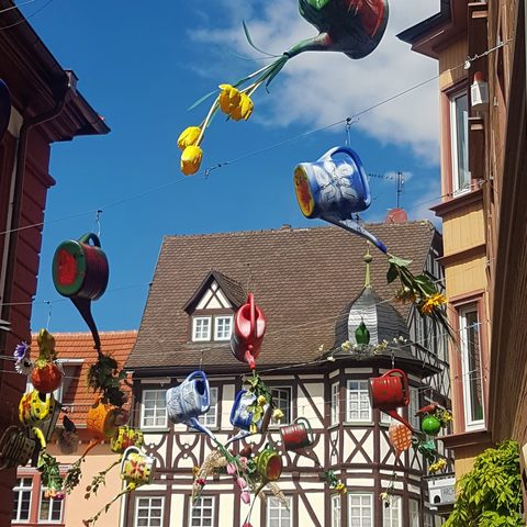 Gießkannen Neugebauer Quelle: Stadt Laud-Königshofen / Kamala_Börnge