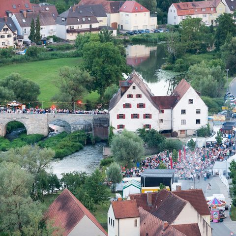 Brückenfest Quelle: Amt für Tourismus Stadt Harburg (Schwaben)