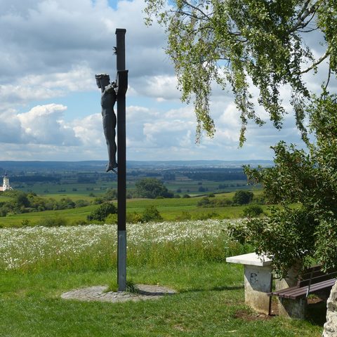 Wallfahrtsbasilika Maria Brünnlein mit Altarbrunnen  ©  Tourist-Information Wemding