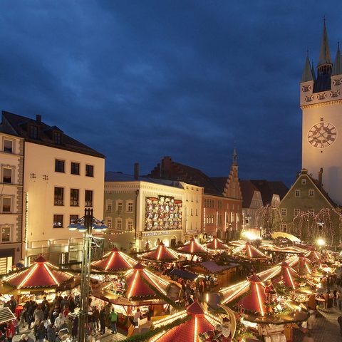 Straubing ChristkindlmarktFoto Fotostudio Bernhard Quelle: Tourismusverbandes Ostbayern e.V.