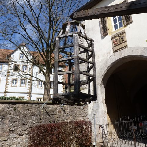 Mittelalterliches Kriminalmuseum Rothenburg o.d. Tauber- Bäckertaufe (c) Rothenburg Tour ismus Service