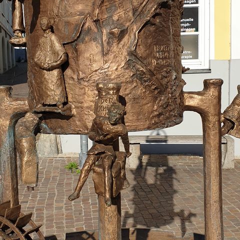 Marktplatzbrunnen Quelle: Amt für Tourismus Stadt Harburg (Schwaben)