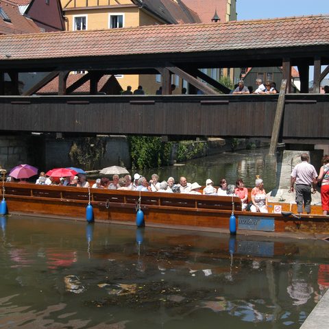 Amberg Plaettenfahrt Vils Foto Tourist-Information Amberg Quelle: Tourismusverbandes Ostbayern e.V.