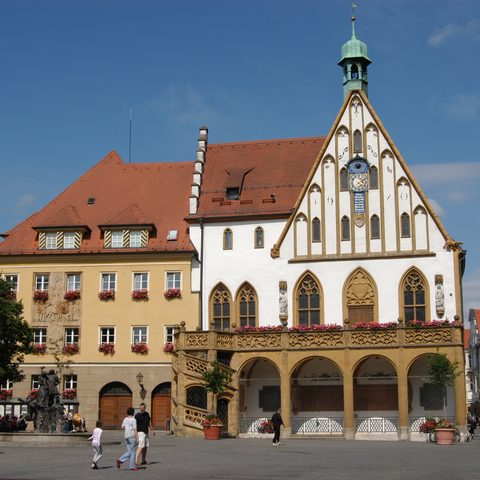 Amberg Rathaus Foto Tourist-Information Amberg Quelle: Tourismusverbandes Ostbayern e.V.