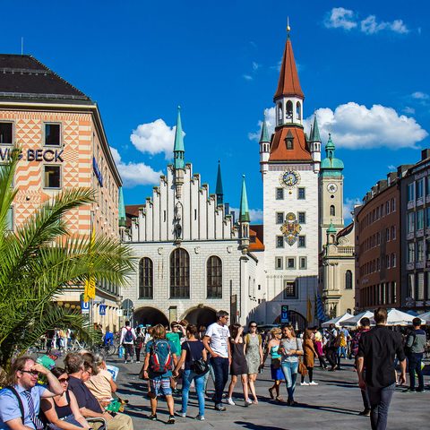 Altes Rathaus am Marienplatz und Ludwig Beck, © München Tourismus, Werner Boehm