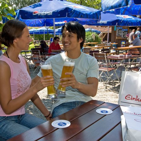 Cham Biergarten Wasserwirtschaft Foto Stefan Gruber. Bildquelle: Tourismusverband Ostbayern e.V.