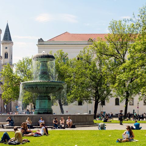 LMU Universität München Brunnen 1, © München Tourismus, Andreas Hedderegott