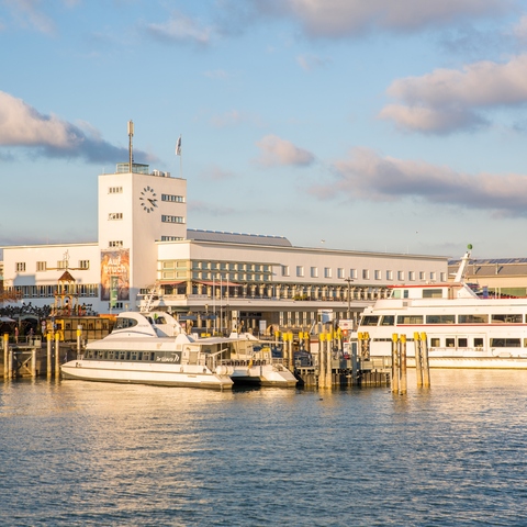 Hafen Katamaran Zeppelin Museum © TIFN Foto Stefan Trautmann