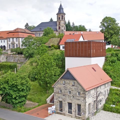 Schloss Neudrossenfeld Quelle: Archiv Gemeinde Neudrossenfeld, Herr Wunner, Stadt Bayreuth, Frau Dr. Fohrbeck, privat.