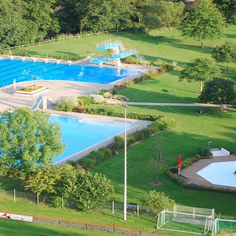 Burgsinn - Schwimmbad © Verwaltungsgemeinschaft Burgsinn
