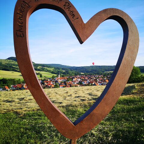 Ehrenberg-Selfie-Point mit Heißluftballon © Gemeinde Ehrenberg (Rhön)