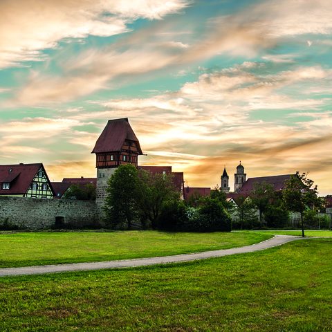 DINKELSBUEHL - Inselwiese Abendstimmung - David-Haas Quelle: Touristik Service Dinkelsbühl
