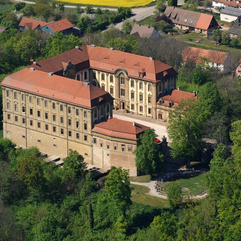 Schloss Hohenlohe-Schillingsfürst / Quelle: Info-Center Schillingsfürst / (c) Nuernberg Luftbild Hajo Dietz Fotografie