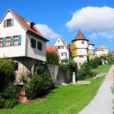 Dettelbach Östliche Stadtmauer Felsenkeller ©   Petra Reißmann Quelle: KUK Dettelbach