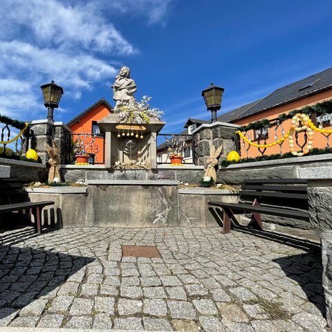 Rosenbrunnen Quelle: Touristinformation Steinach