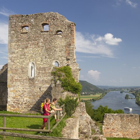 BurgDonaustauf  © Stefan Gruber © Tourismusverband Ostbayern e.V. Quelle: Landkreis Regensburg