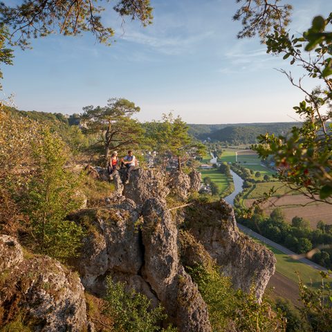 Arnsberger Leite mit Menschen Quelle: Informationszentrum NATURPARK ALTMÜHLTAL (BgA)