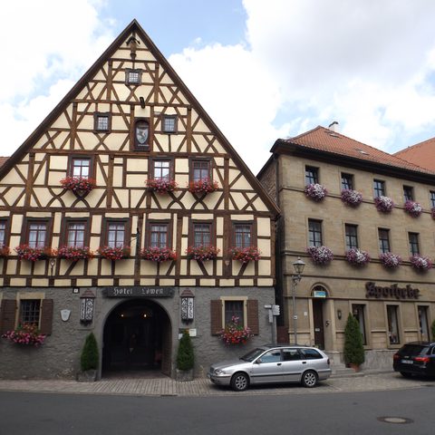 Hotel Löwen Urheber: Karl Schönherr aus Marktbreit Quelle: Tourist-Information Marktbreit