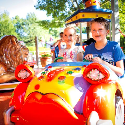 Skyline-Park-Kinderkarussell © Kur- und Tourismusbetrieb B