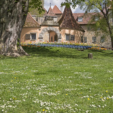 Burggarten Rothenburg o.d. Tauber-©Rothenbur g Tourismus Service, W.Pfitzinger