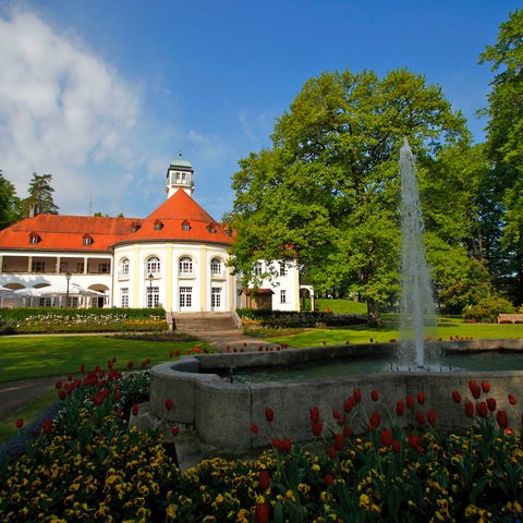 Kurhaus & Kurgarten Bad Tölz. © Tourist Information Bad Tölz