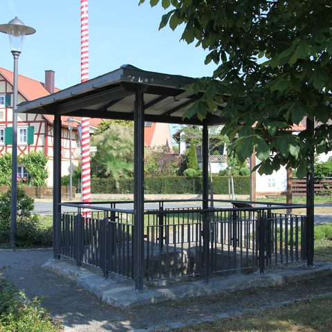 Reusch Quelle: Weinparadies Franken