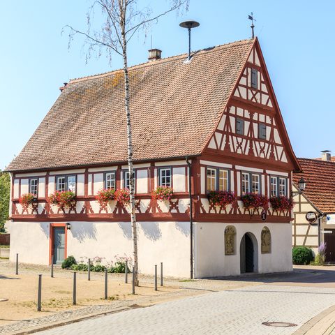 Rathaus Bullenheim Fotograf: Andreas Kneitz Quelle: Weinparadies Franken