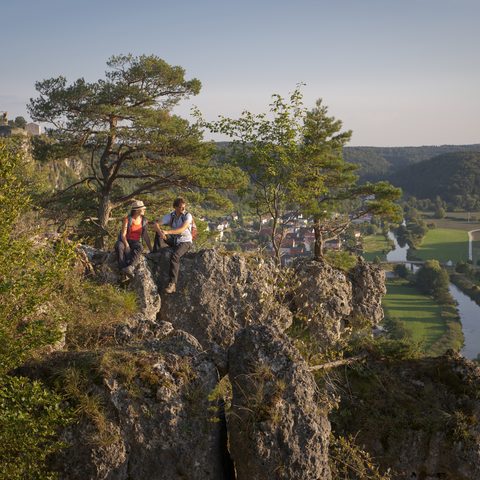 Arnsberger Leite mit Menschen Quelle: Informationszentrum NATURPARK ALTMÜHLTAL (BgA)