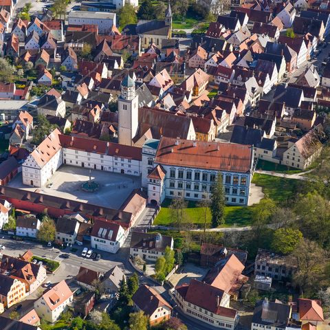 Stadt Oettingen Luftbild Residenzschloss Oettingen @ Geyer Quelle: Tourist-Information Oettingen 