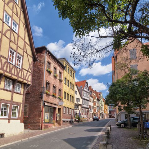 Dalbergstraße in der Altstadt © Till Benzin Quelle: Kongress- und Touristikbetriebe der Stadt Aschaffenburg 