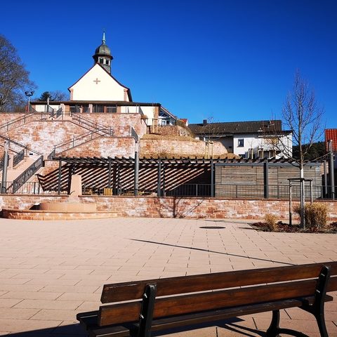 Aura - Dorfplatz© Verwaltungsgemeinschaft Burgsinn