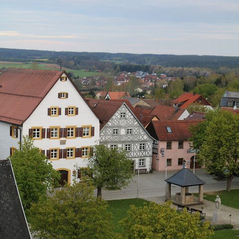 Blick von St.Gangolf auf den Marienplatz Quelle: Touristinformation VG Hollfeld

