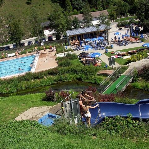 Freibad Amschler Quelle: Touristinformation VG Hollfeld
