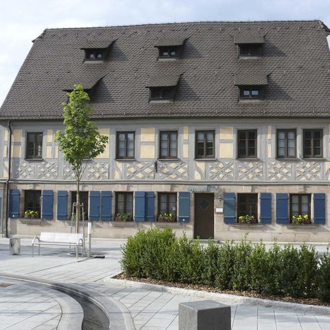Museum Zirndorf mit neuem Platz Quelle: ZiMa Zirndorf Marketing eG Tourist Information Zirndorf