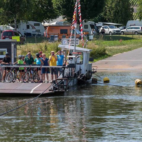 Die Nordheimer Mainfähre – eine verkehrshistorische Besonderheit und immer eine Fahrt wert! Quelle: Touristikrat Nordheim am Main 