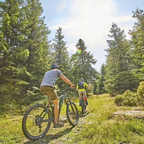 E-MTB am Ochsenkopf - © Gerd Krautbauer   / Tourismus GmbH Ochsenkopf